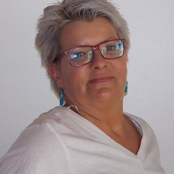 Katja Behr Katja Behr
